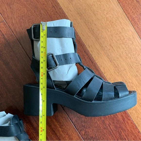 Platform-Block Heels Leather Strap Sandals by Steve Madden, Black, Size 6.5 - Picture 13 of 16